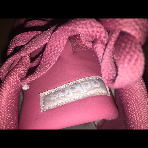 Adidas shoes - Picture 3 of 4